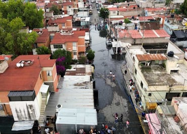 Alcaldía Iztapalapa estima más de 650 familias afectadas por tromba del lunes; autoridades trabajan en la zona