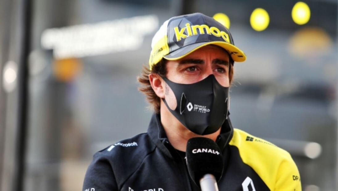 Fernando Alonso es operado de la mandíbula por accidente en bicicleta