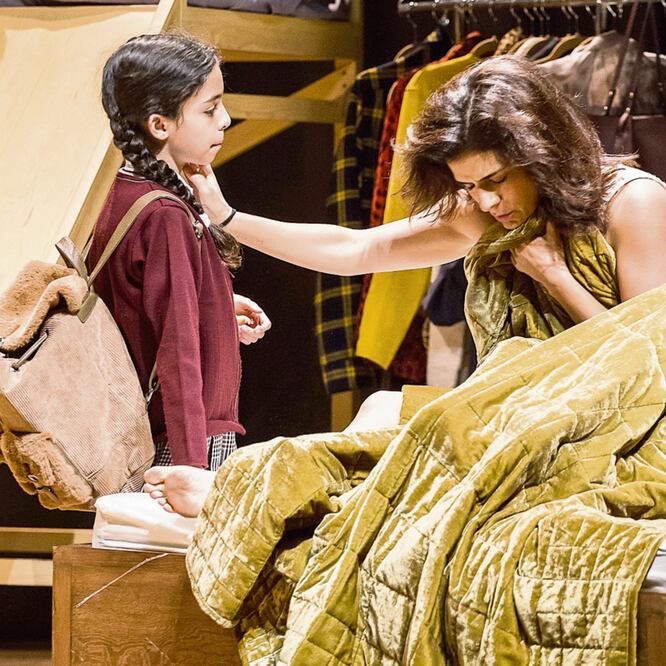 La puesta Baja la voz o cómo ensamblar una familia actual cierra temporada en el Teatro Rafael Solana este fin de semana.