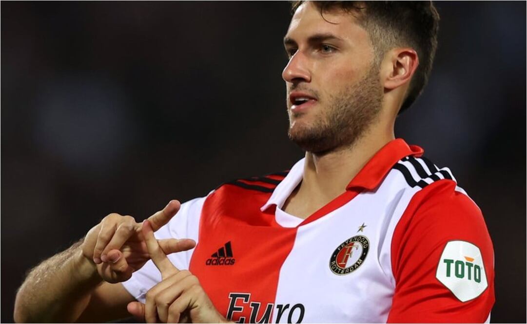 Santiago Giménez festejando el gol con el Feyenoord / Foto: InvictosSomos