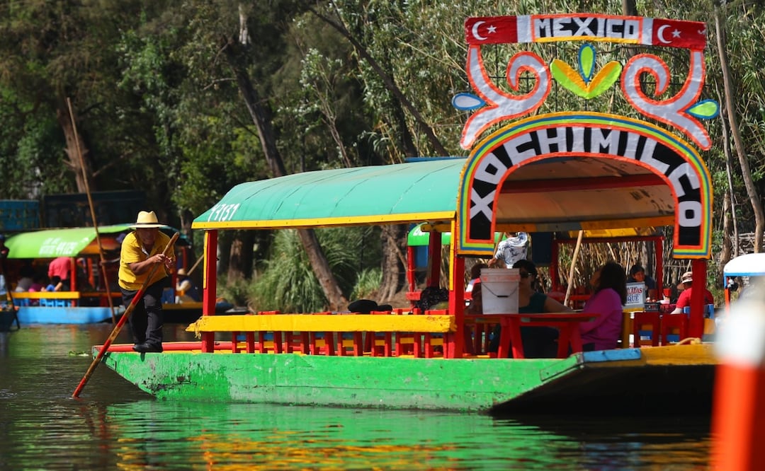 Prepárate para servir looks en esta experiencia drag de Xochimilco. Foto: Fernanda Rojas/ EL UNIVERSAL