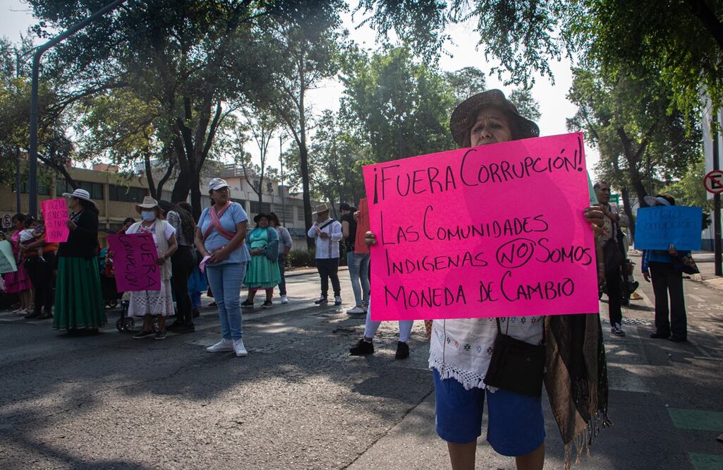 A los pocos minutos, personal de la fiscalía se presentó para recibir la denuncia FOTOS Gabriel Pano El Universal
