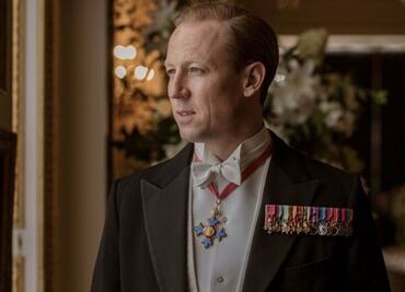 Actor que encarnó al Príncipe Felipe en "The Crown" le rinde tributo
