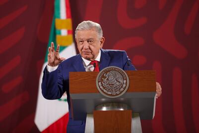 Funcionarios federales viajarán a EU para recuperar categoría 1 en aviación civil: AMLO