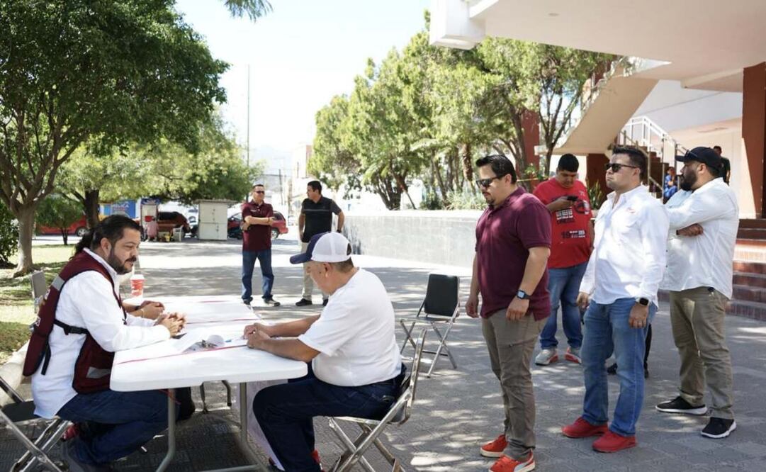 Recolectan firmas para impulsar revisión del caso del exgobernador Francisco Cabeza de Vaca (16/11/2025). Foto: Especial