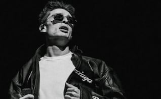 Peso Pluma es homenajeado en Texas con un día en su honor y la llave de la ciudad