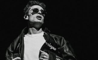 Peso Pluma es homenajeado en Texas con un día en su honor y la llave de la ciudad