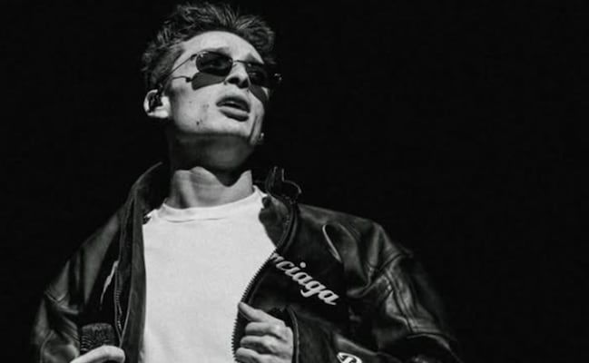 Peso Pluma es homenajeado en Texas con un día en su honor y la llave de la ciudad