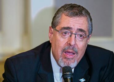 Bernardo Arévalo tras las cuerdas