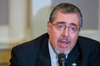 Golpe en Guatemala sería demoledor para democracia en AL; EU mueve piezas