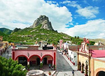 Senador del PRD llama a rescatar los pueblos mágicos y su turismo