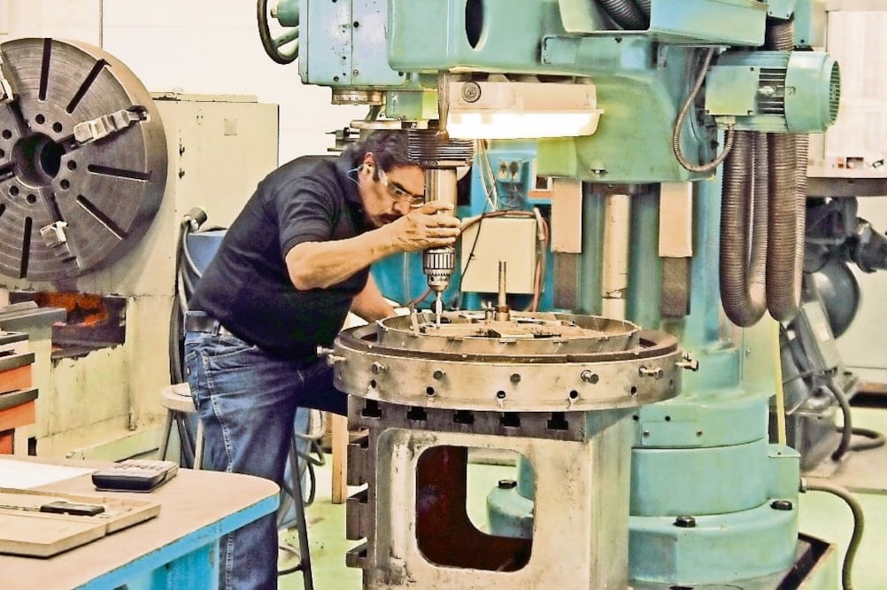 En 2017, la tasa de crecimiento del personal ocupado en la manufactura fue la más alta desde 2008, cuando inició el registro de este indicador. (ARCHIVO EL UNIVERSAL)