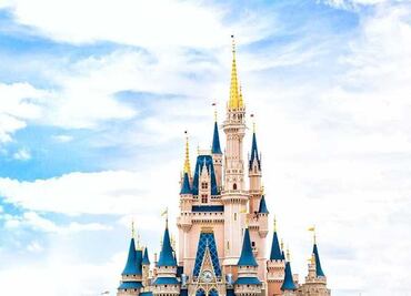 Enfermera dijo a su familia que iba a Disney pero en realidad fue a casarse con un condenado a muerte en EU