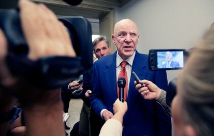 No podemos dejar que los presos manejen la prisión: Bob McNair