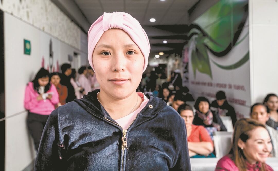 Elisa pide al gobierno que reconsidere llegar a acuerdos con la Fundación de Cáncer de Mama, ya que en México una mujer diagnosticada con este padecimiento tarda 93 días en acceder a un tratamiento. Fotos: GERMÁN ESPINOSA. EL UNIVERSAL