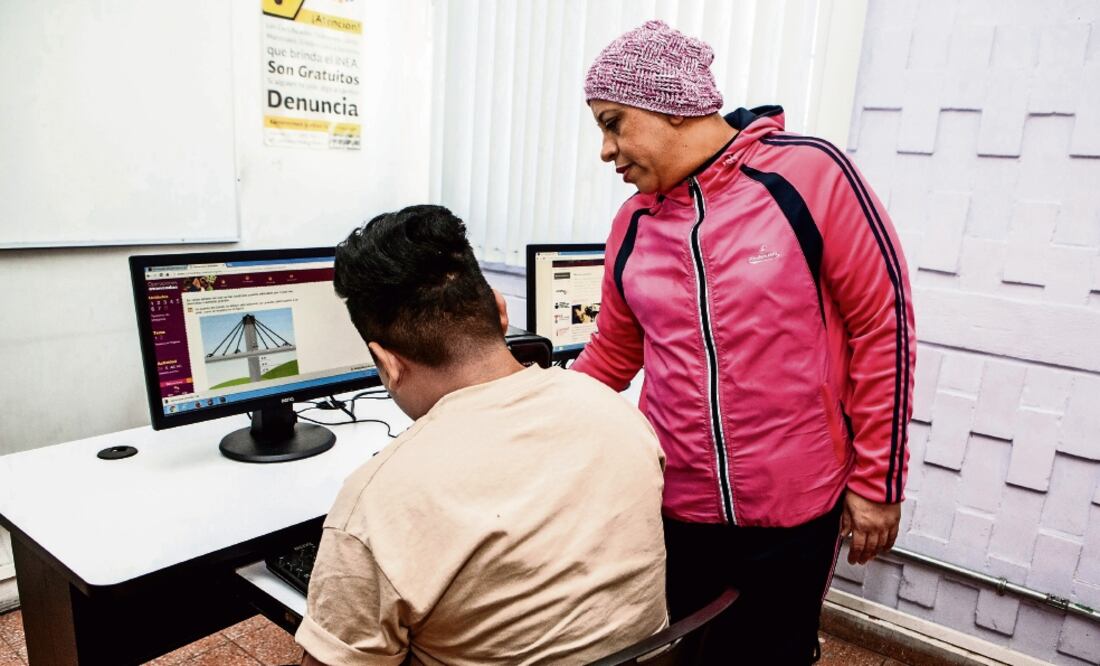 La población mayor de 15 años con rezago educativo supera los 30 millones de personas, según Mauricio López, nuevo director del INEA (ARCHIVO EL UNIVERSAL)