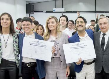 "Abogade" y "profesore": entregan primeros títulos universitarios no binarios en Argentina