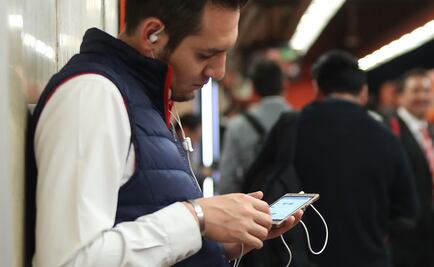 Uso de celular ocasiona alteraciones del equilibrio