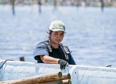 Pescadoras que navegan entre desigualdad