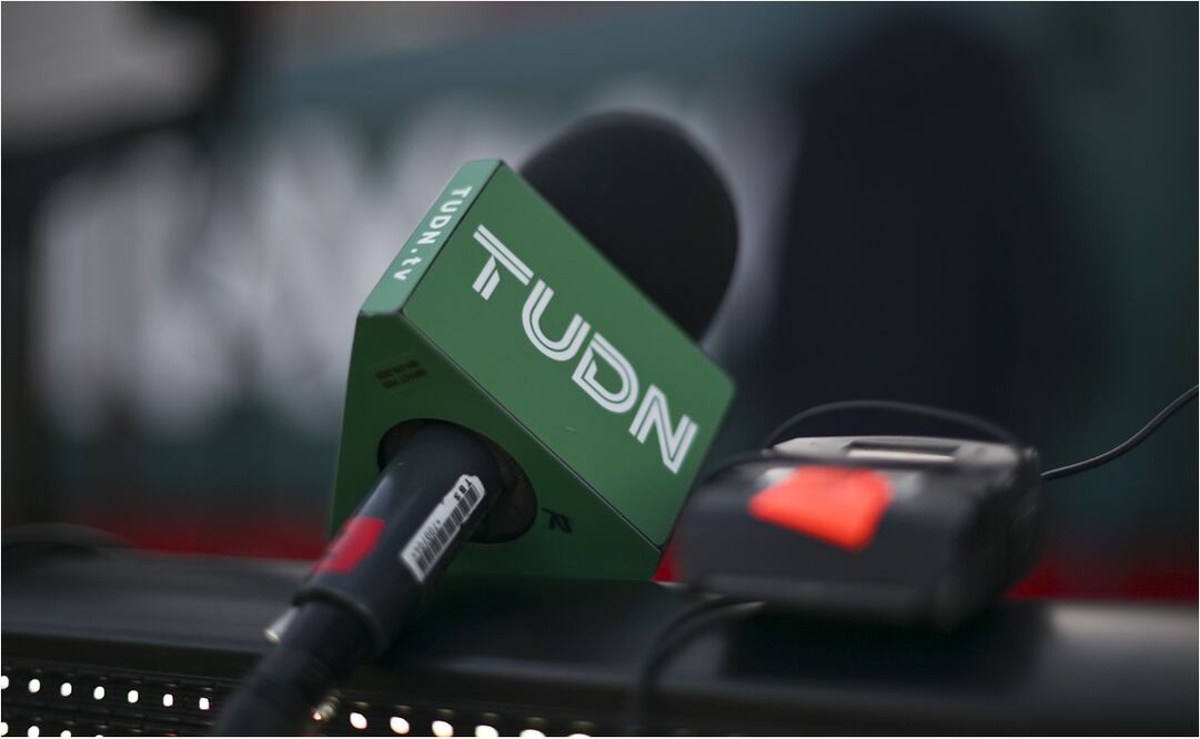 FOTO: IMAGO7 - Excomentarista de Televisa tunde a la cadena por comentario contra el arbitraje