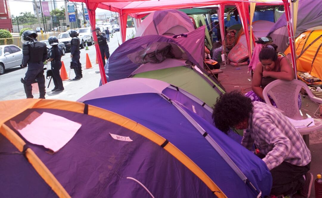La seguridad en el sitio fue reforzada por un numeroso contingente de policías (Foto: EFE)