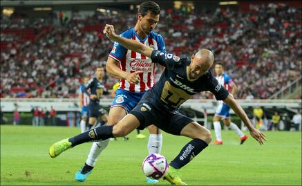 Pumas le roba triunfo a Chivas; empate por la mínima