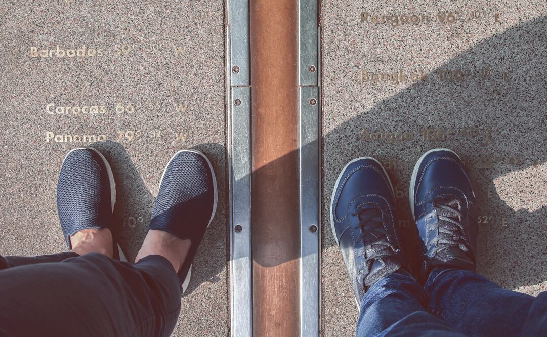 El punto más famoso para ver la línea es justo el Observatorio de Greenwich, en Londres. Foto: iStock