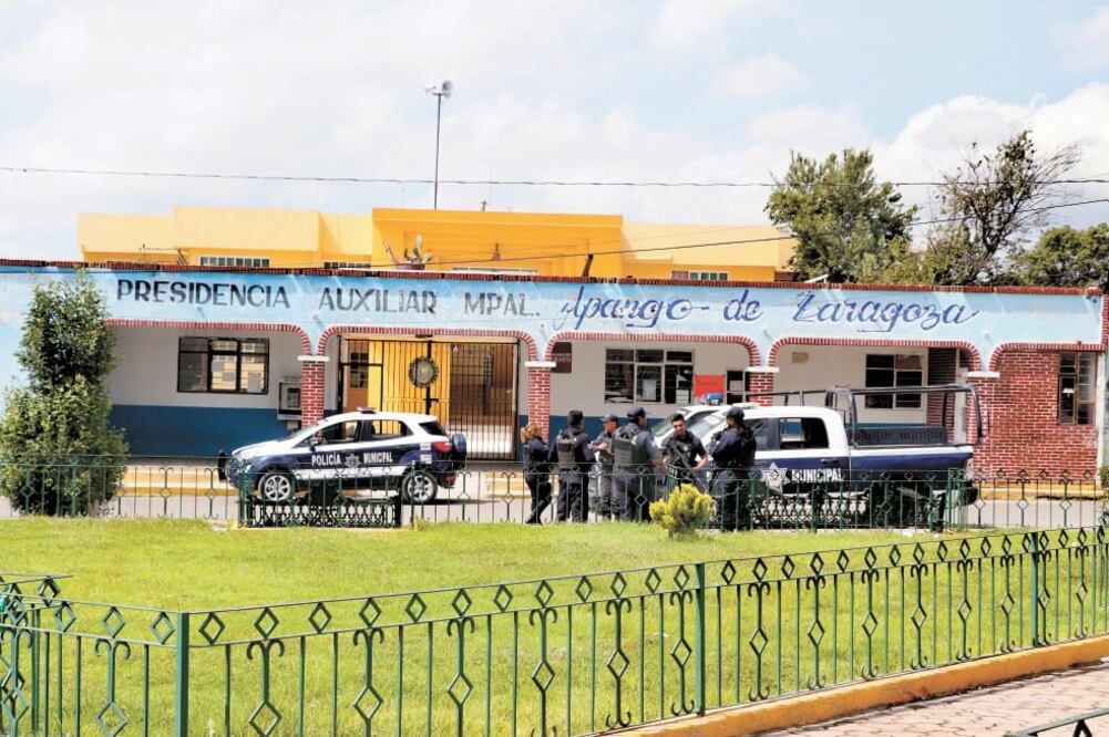 Tras los hechos de violencia registrados el lunes pasado en el municipio poblano, agentes de diversas corporaciones federales y estatales aumentaron su presencia en la zona de Acajete. Foto: FOTOS: OMAR CONTRERAS. EL UNIVERSAL