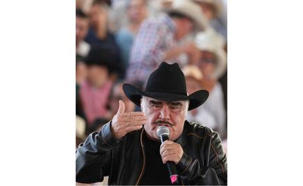 Vicente Fernández celebra su trayectoria y a sus nietos con "A mis 80's"