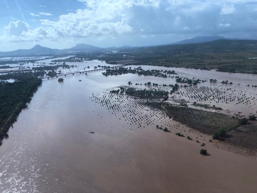 La fuerza del huracán “Willa” afectó a 323 escuelas del nivel básico y dejo sin luz los municipios de Escuinapa y el Rosario (Foto: Cortesía del Gobierno de Sinaloa)