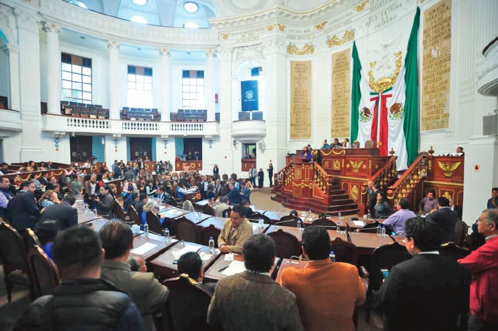 En la última sesión de la Asamblea Legislativa, diputados usaron la tribuna para exponer un recuento de lo logrado en tres años e incluso tocaron temas polémicos como la Ley de Reconstrucción. Foto: ESPECIAL