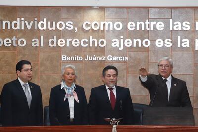 “No queremos perpetuarnos en el poder”, dice Bonilla tras tomar posesión