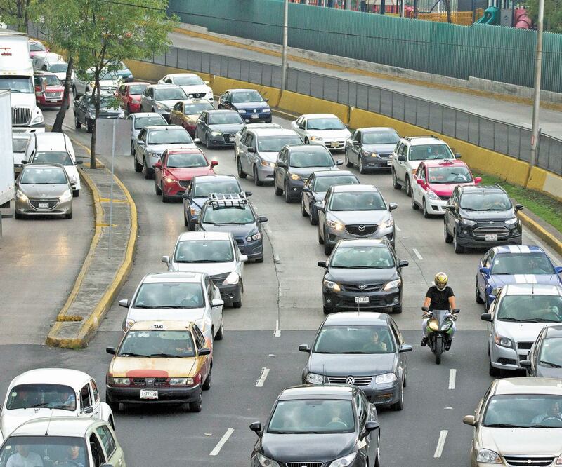 Previsión. La Asociación Mexicana de Distribuidores de Automotores estima que este año se comercializarán hasta 1.3 millones de autos en México. ARCHIVO EL UNIVERSAL