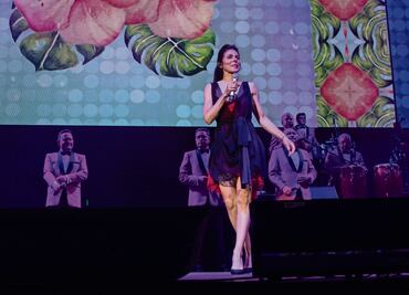 Ely Guerra se toma un relax a ritmo de cumbia