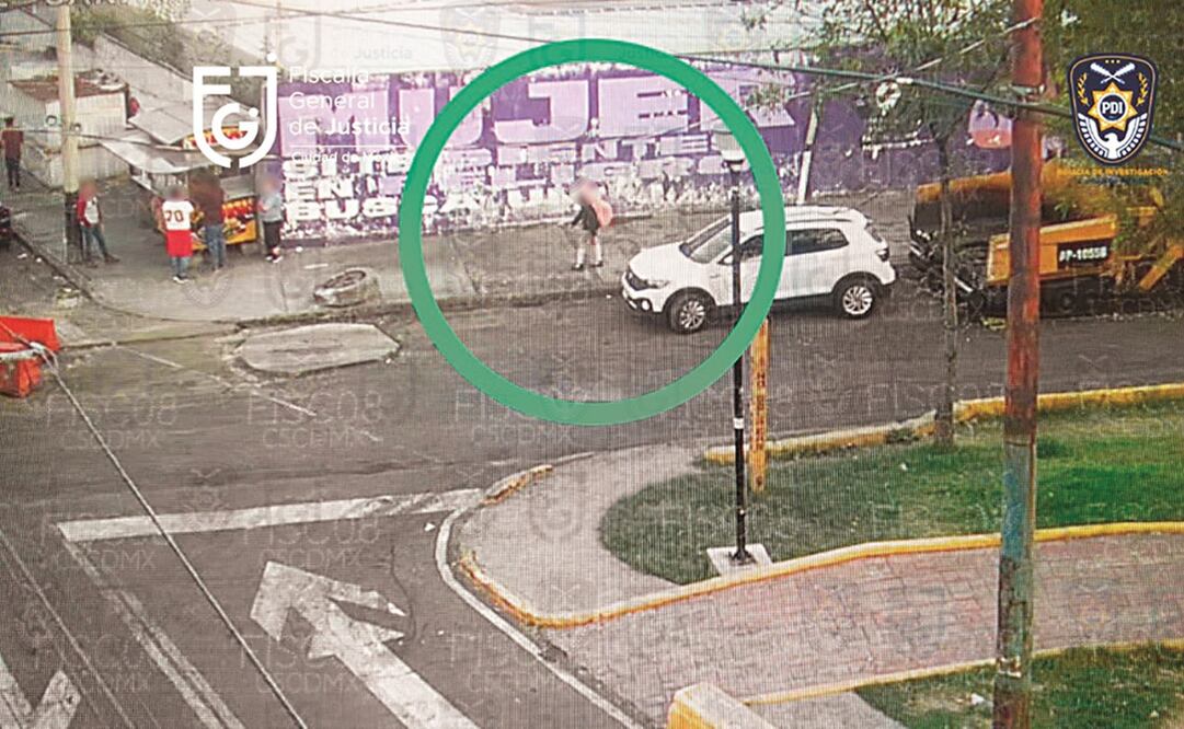 A Elizabeth, de 12 años, se le ve caminar sola por calles de Álvaro Obregón; la FGJ señaló que agotarán la investigación hasta dar con ella. Foto: ESPECIAL