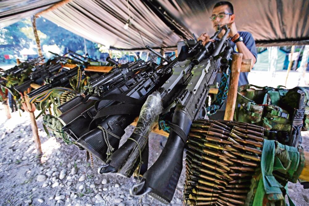 Proceso de desarme. Armas de las FARC, almacenadas en un campo rebelde, en una imagen de febrero de 2017 (ARCHIVO. EL UNIVERSAL)