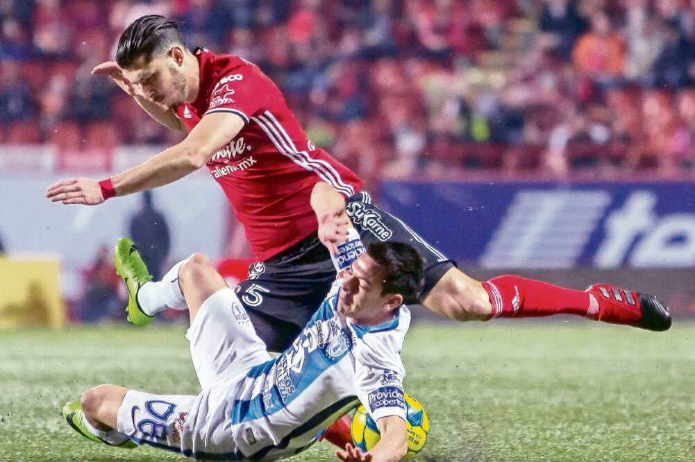 El pisotón de Orozco dejará a Lozano fuera por tres semanas