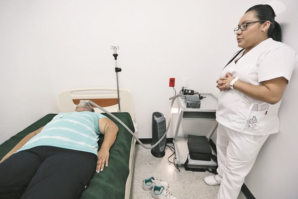 Patient at a Sleep Clinic – Photo: Alejandro Acosta/EL UNIVERSAL