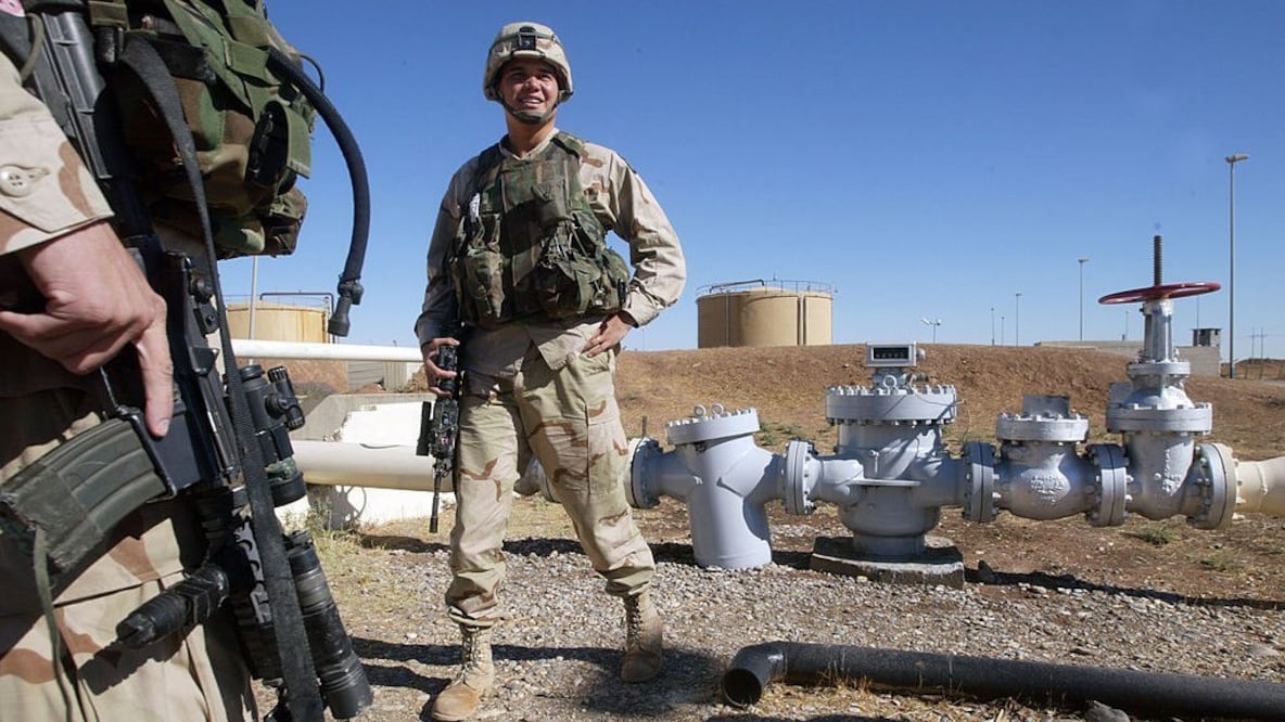 Por qué Siria acusa a Trump de robarle su petróleo