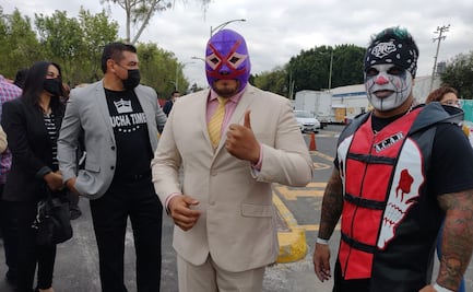 Luchadores llegan a San Lázaro a pedir presupuesto 