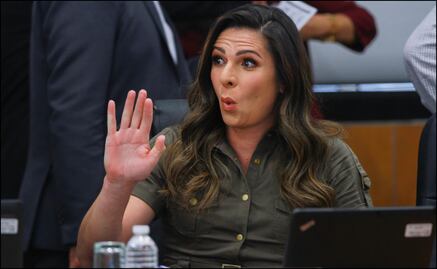 Ana Guevara, de pisa y corre por la Villa Panamericana en Lima