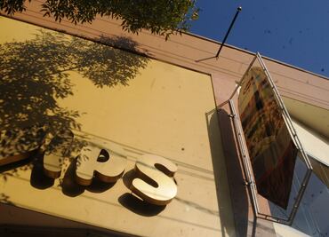 SAT reclama a Alsea 3 mil 881 mdp por compra de restaurantes Vips en 2014