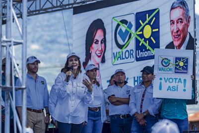 Manto de corrupción envuelve comicios de Guatemala 