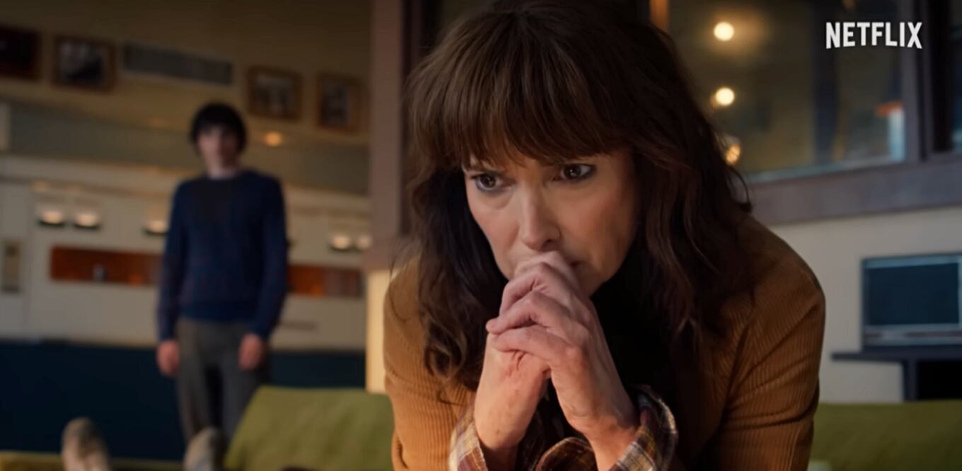 Winona Ryder en la quinta temporada de "Stranger Things".
Foto: YouTube, vía Netflix Latinoamérica