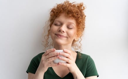 Alivia los dolores de cabeza y neuralgias dentales; descubre el poder de esta infusión herbal