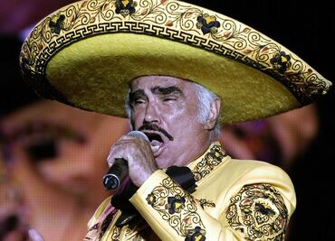 Lenta pero avanzando, la recuperación de Vicente Fernández, dice su hijo