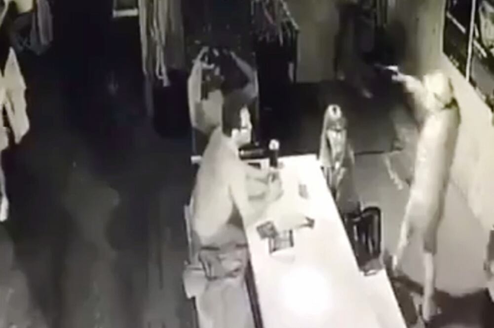 Cine Tonalá. El martes tres delincuentes armados irrumpieron en el lugar. (ESPECIAL)