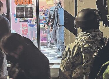 Separan a dos funcionarios por Operación Atarraya