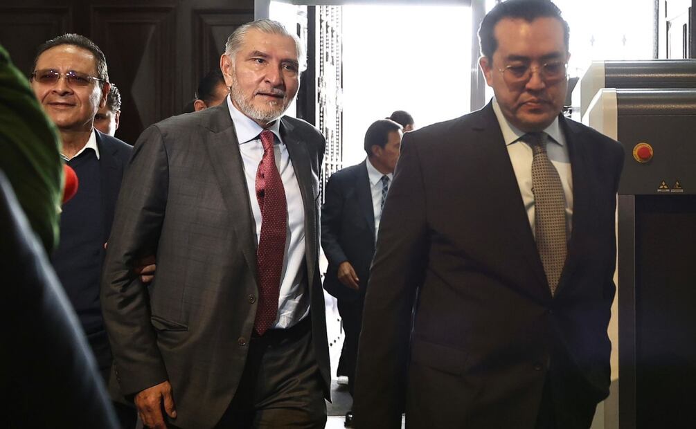 Adán Augusto López también llegó al informe de actividades del senador Gerardo Fernando Noroña en la sede de Xicoténcatl (14/08/2025). Foto: Berenice Fregoso / EL UNIVERSAL