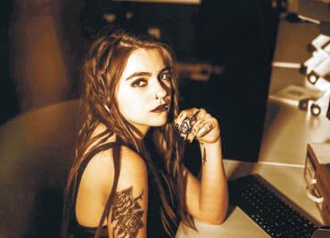 Sofía Castro quiere hacer llorar y enfurecer a su público